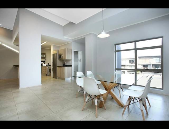 3 BEDROOM PROPERTY TO RENT IN OAKLANDS